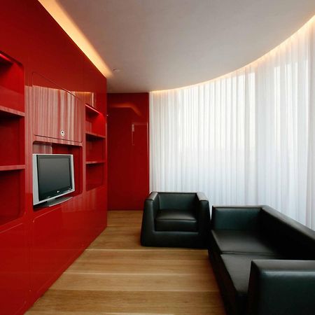 Hotel Puerta America Madrid Exterior foto Interior of the house