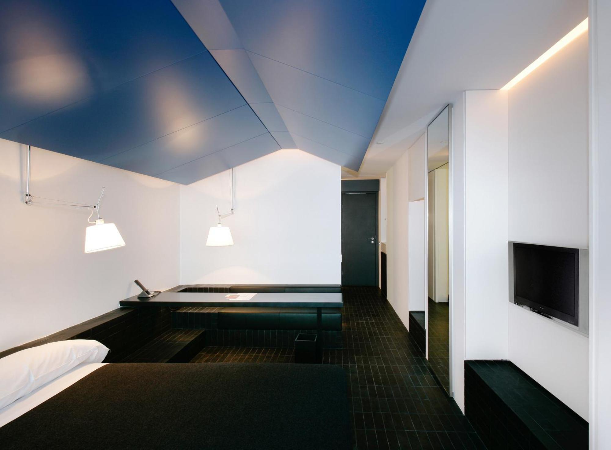 Hotel Puerta America Madrid Exterior foto A room at the hotel
